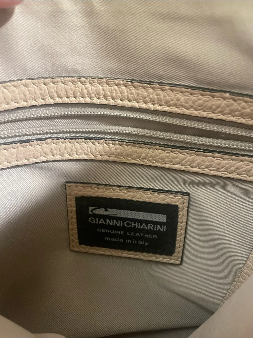 Gianni Chiarini pebbled leather